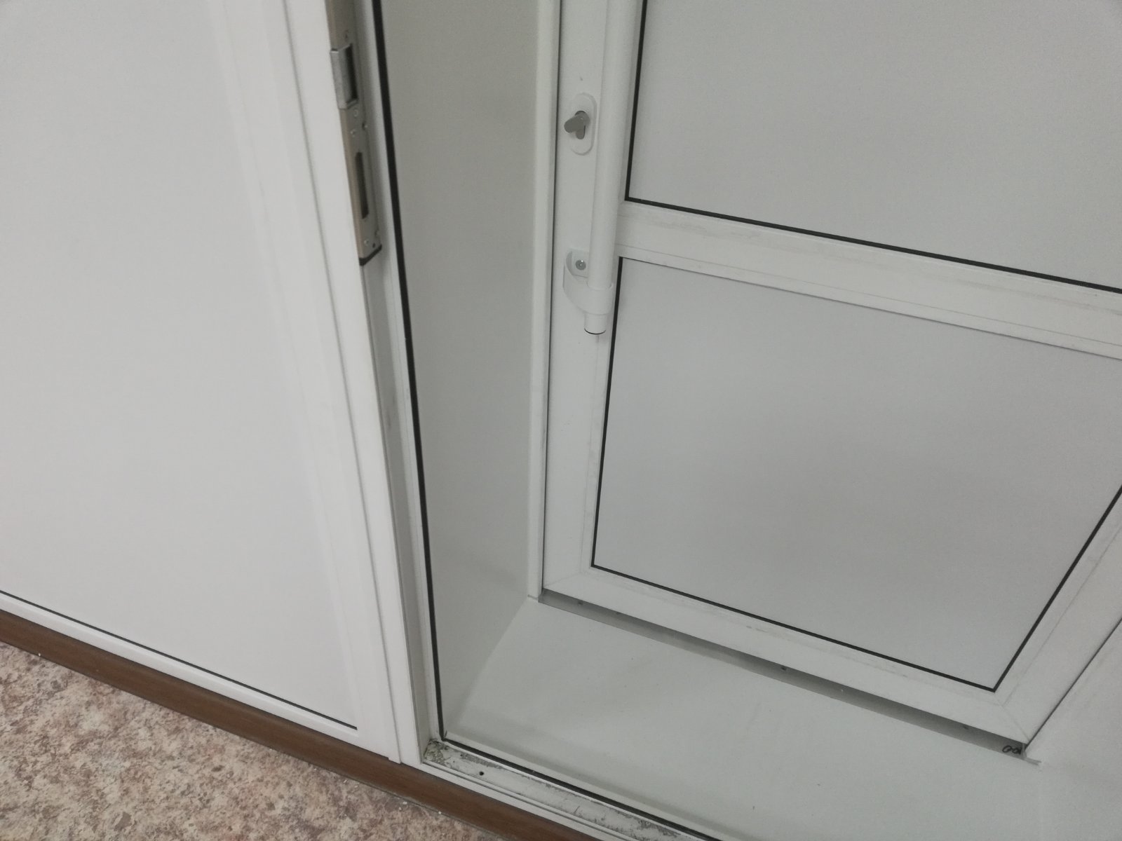 https://omsk.delaem-okna.ru/storage/app/uploads/public/63f/486/32e/63f48632e5eac214401767.jpg