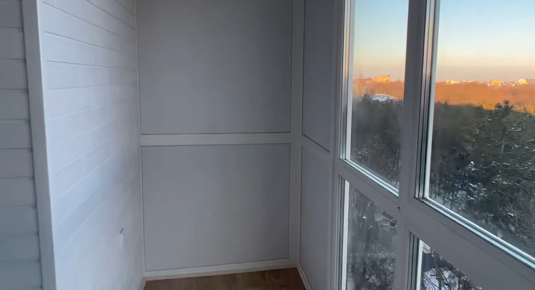 https://omsk.delaem-okna.ru/storage/app/uploads/public/63f/5b7/cba/63f5b7cbaee18550476858.png